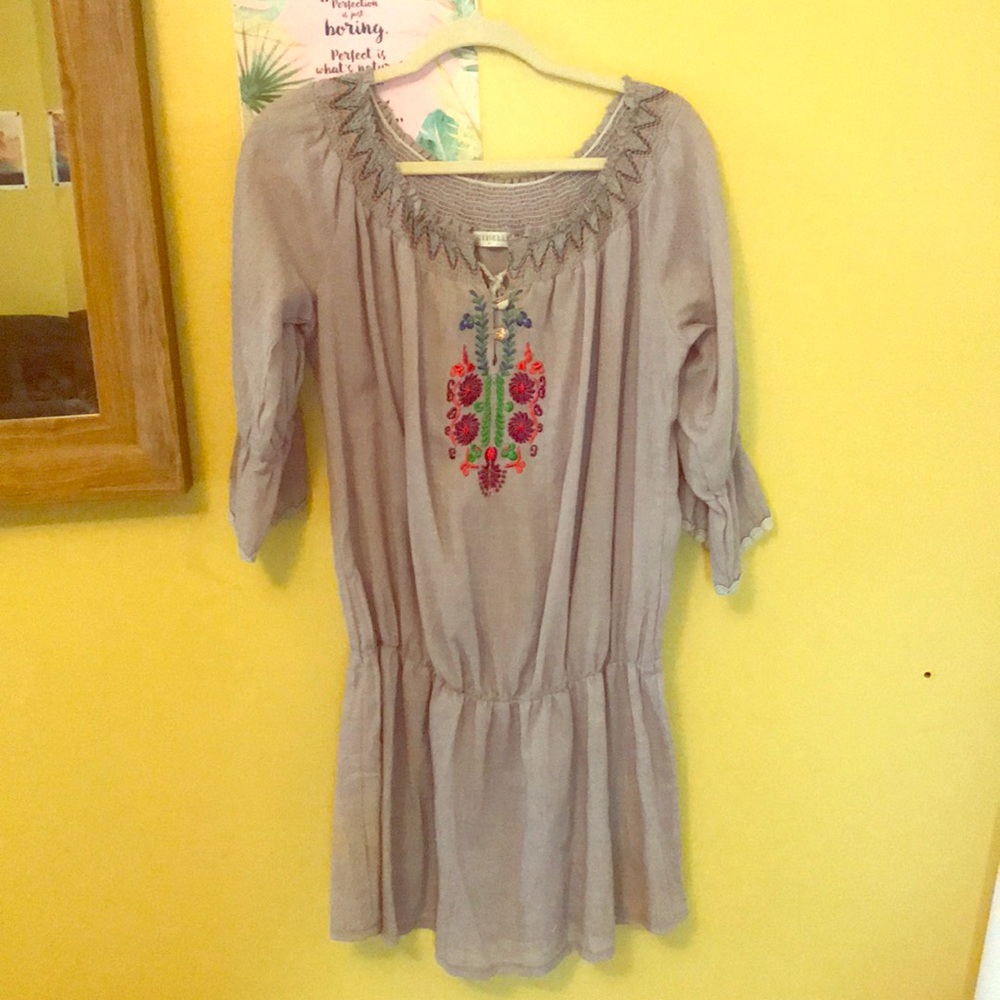 5/$20 or 2/$10🌞 Boho embroidered tunic